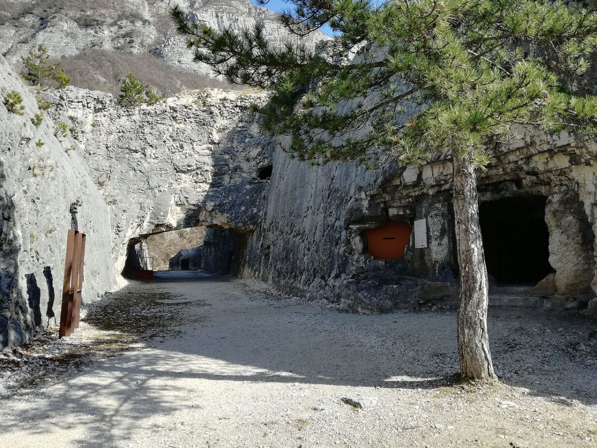 Escursione in bicicletta al Forte Pozzacchio