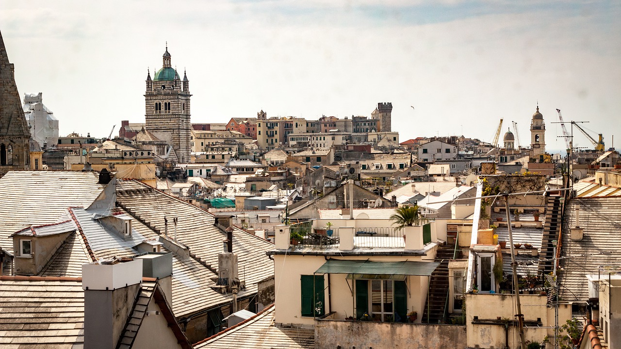Nuova  ciclabile  nella città  di Genova.