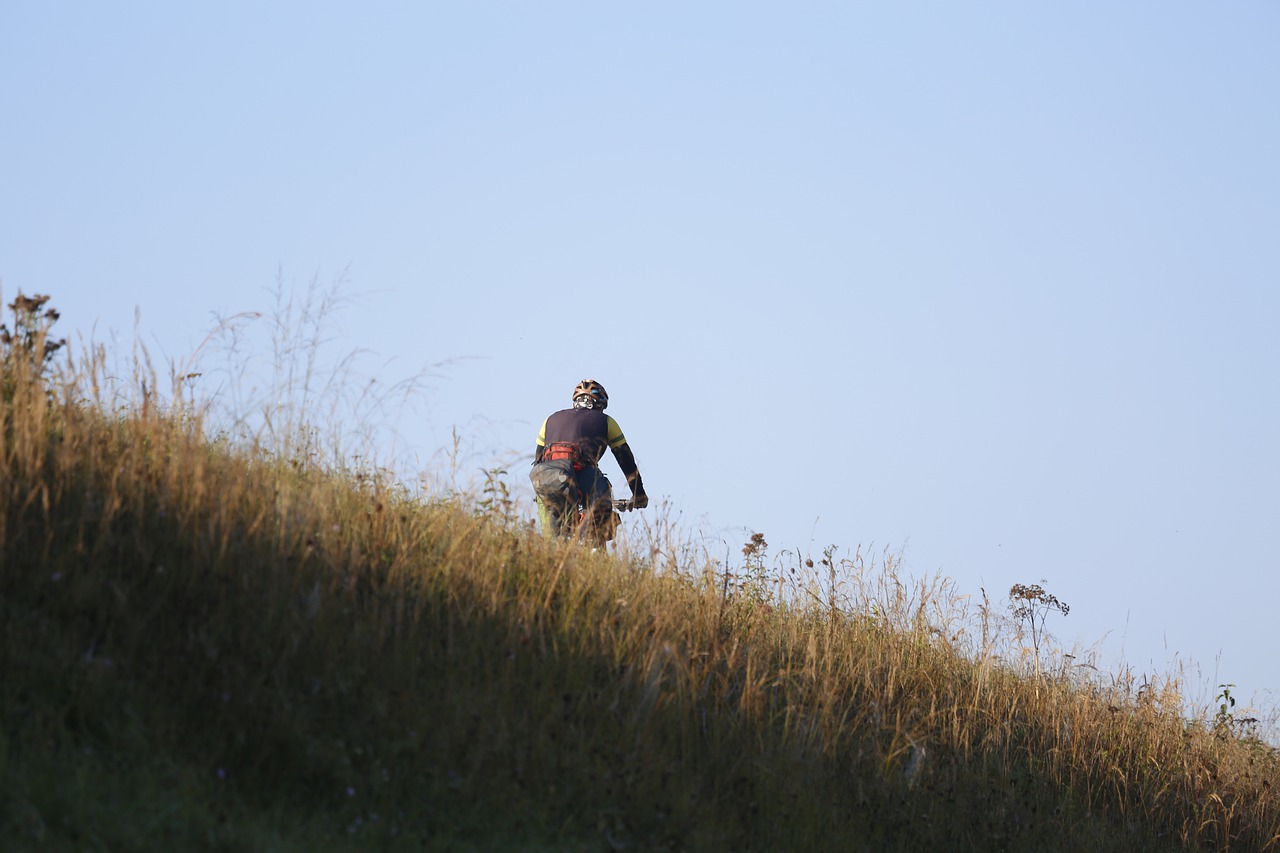 Malore improvviso in bicicletta: muore a 55 anni