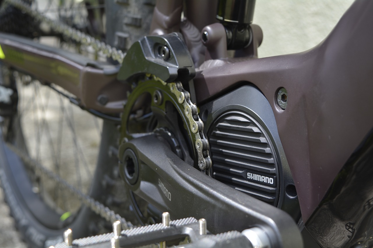 Trasforma la bici in una moto. 6.000 euro di multa