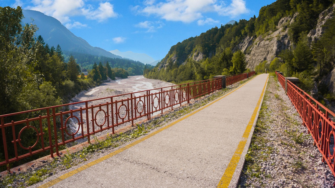 Via libera alla ciclabile Gesso-Monforte.