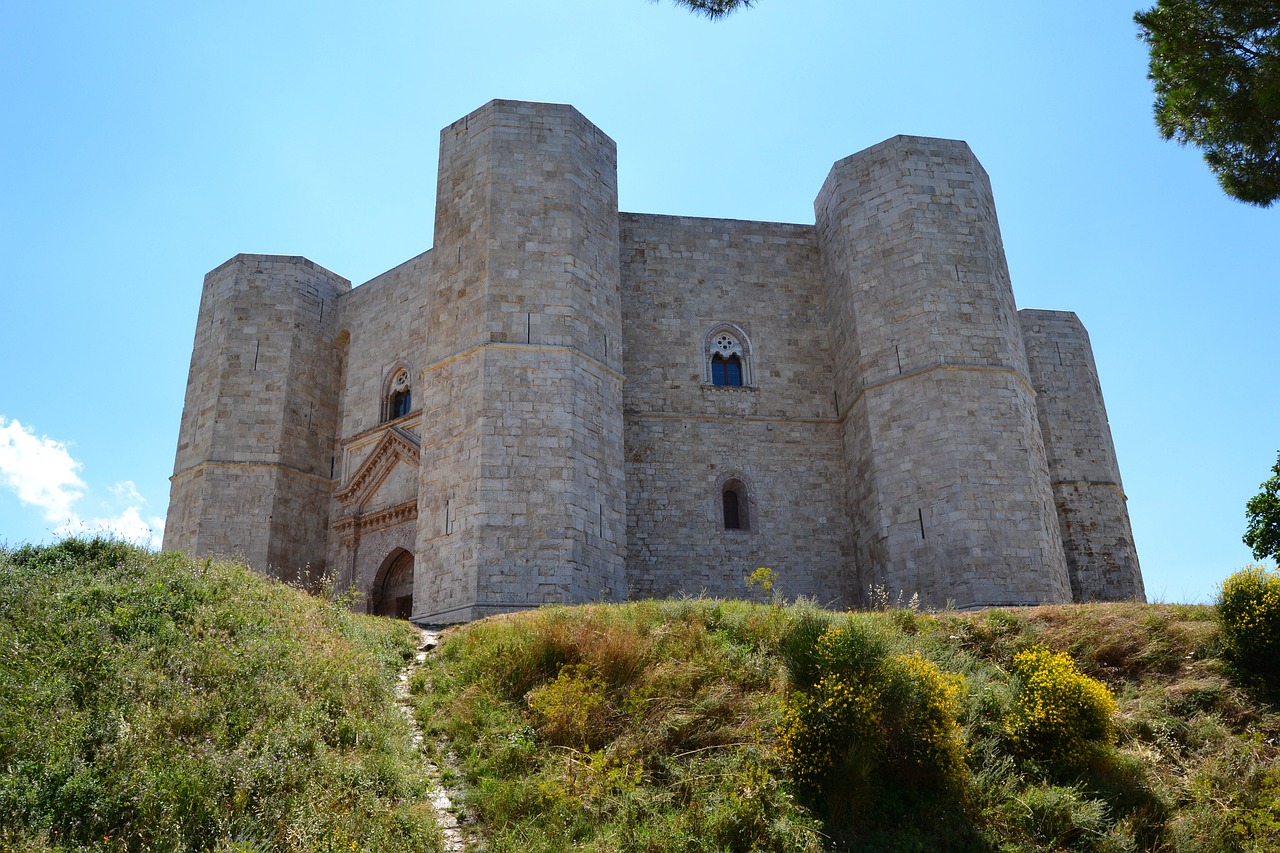 Pedalando nella Storia: Il Ciclo-Itinerario da Cecibizzo a Castel del Monte