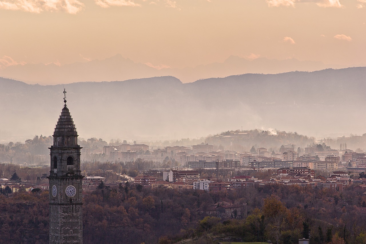 Percorso in Bicicletta da Ivrea a Chivasso: Un Viaggio Tra Natura e Storia